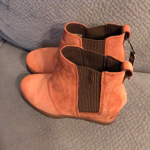 Sorel Joan of Arctic II Wedge Chelsea Bootie NWT - Picture 5 of 7
